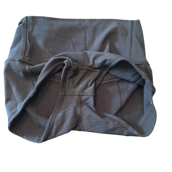 Lululemon High Rise Black Shorts - Picture 4 of 4
